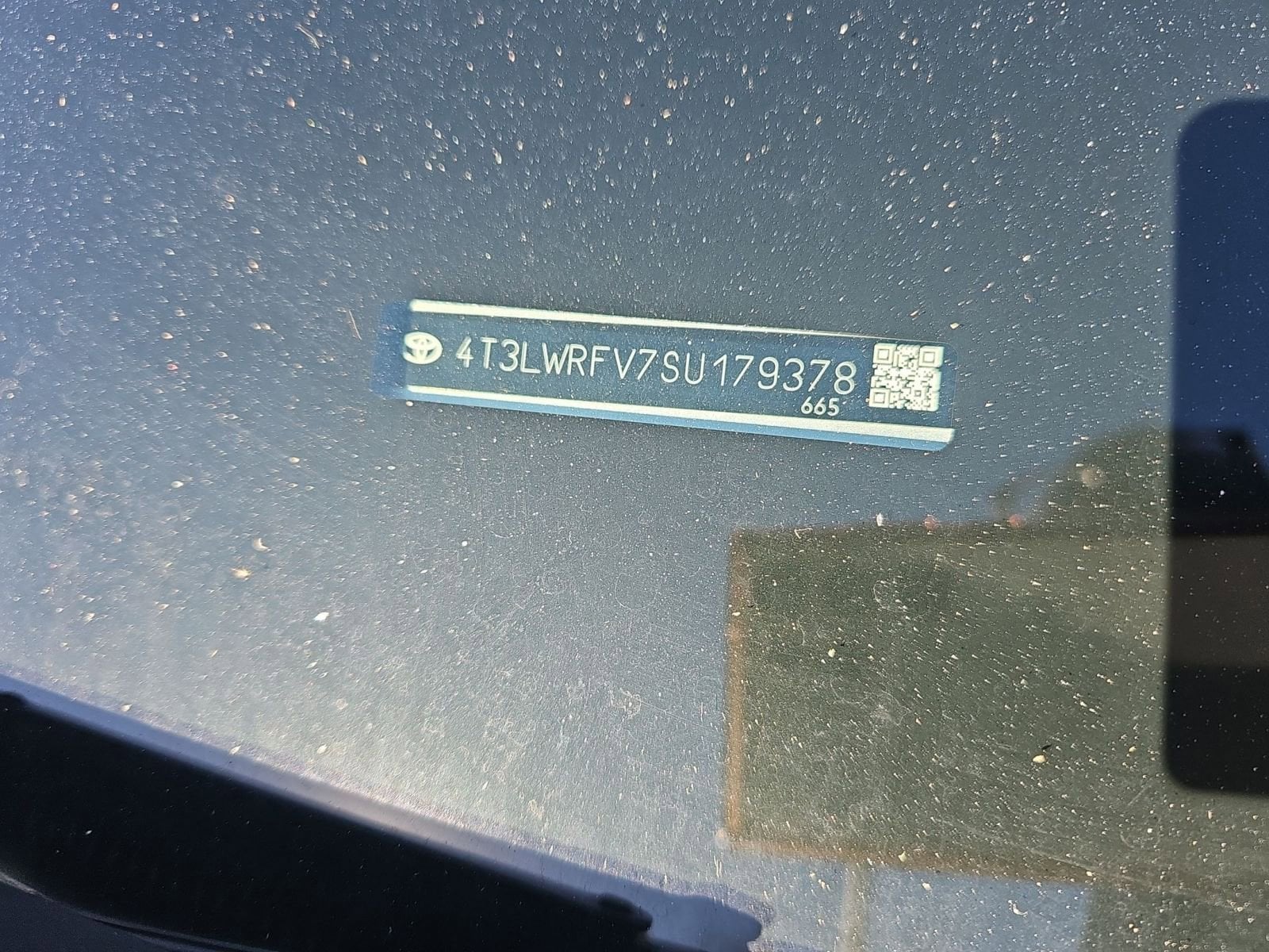 Thumbnail: 2025 Toyota RAV4 - 9