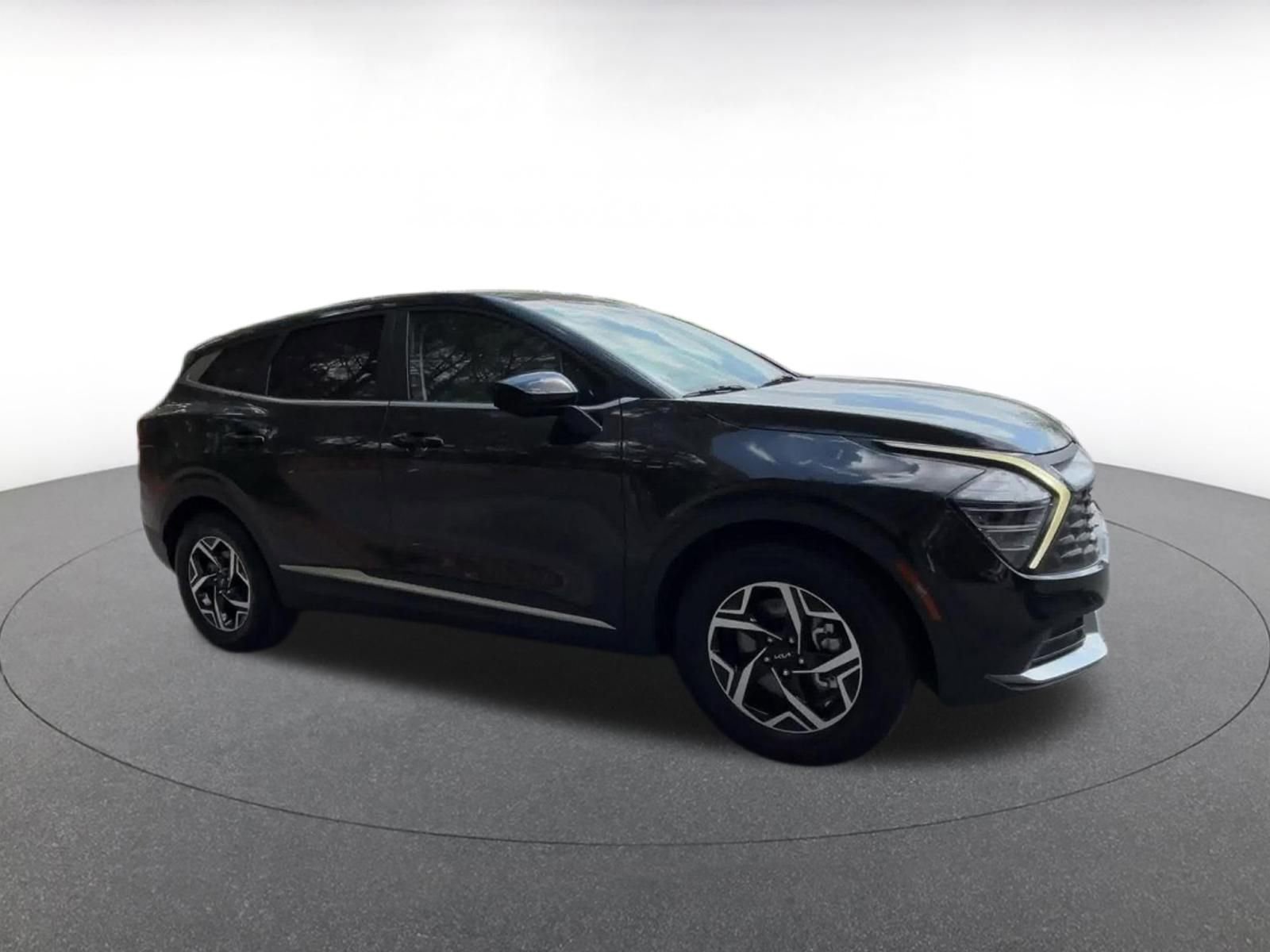 Thumbnail: 2025 Kia Sportage - 2