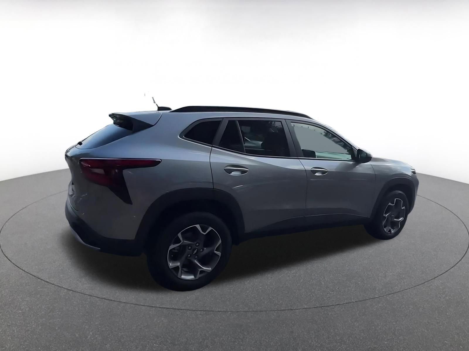 Thumbnail: 2025 Chevrolet Trax - 14