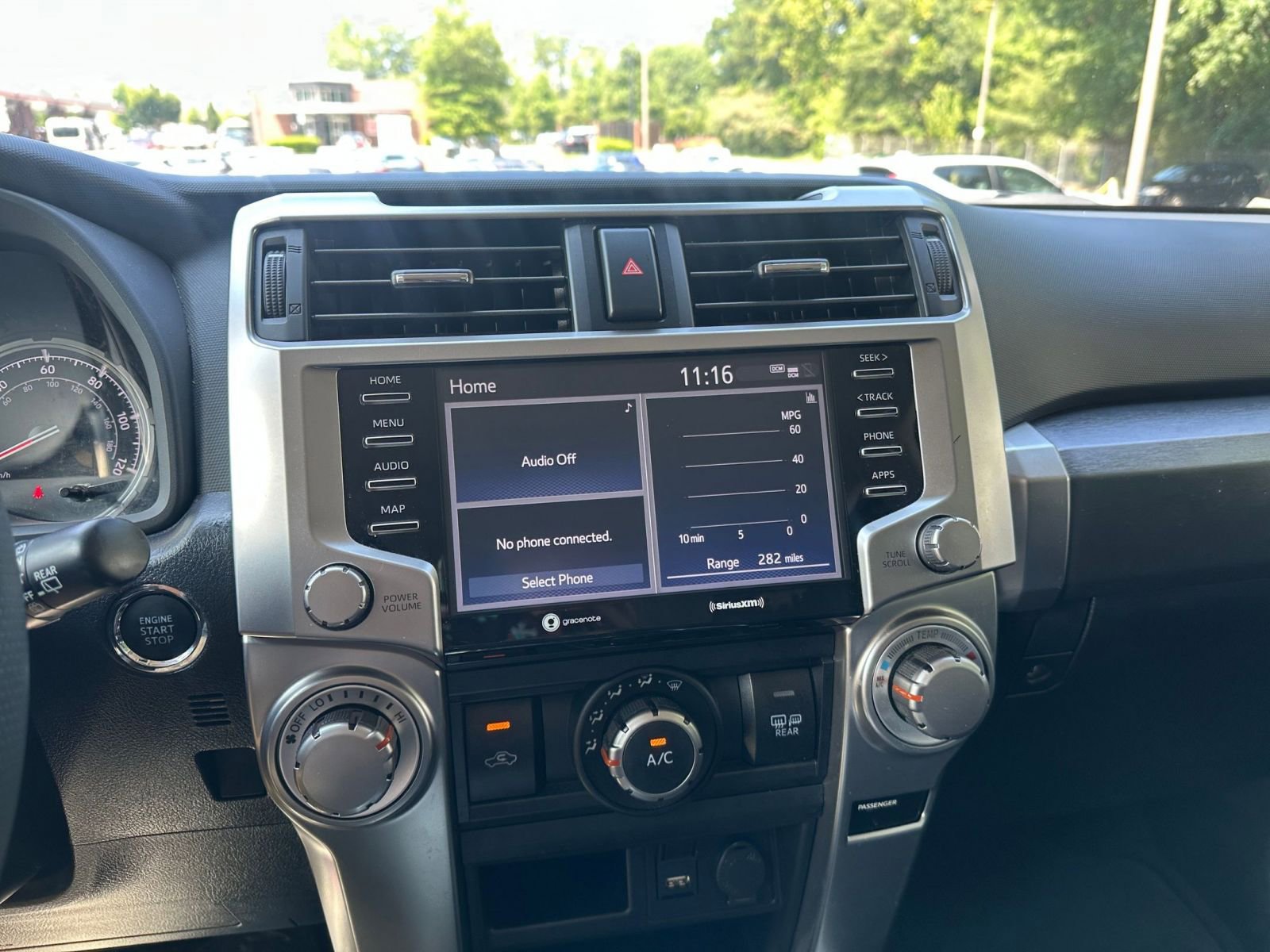 Thumbnail: 2024 Toyota 4Runner - 18