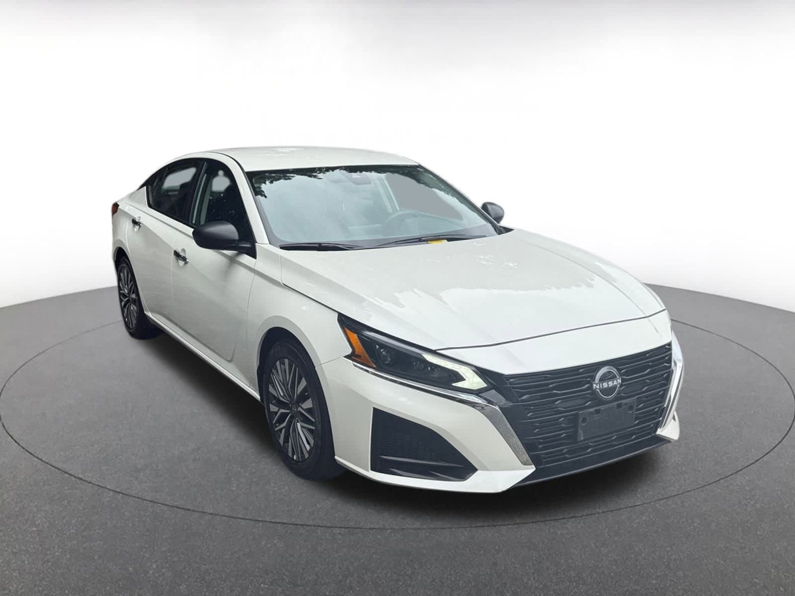 Thumbnail: 2024 Nissan Altima - 1
