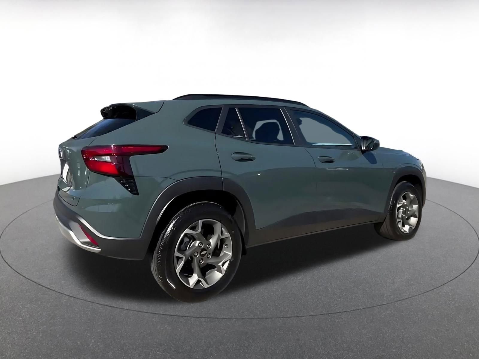 Thumbnail: 2025 Chevrolet Trax - 15