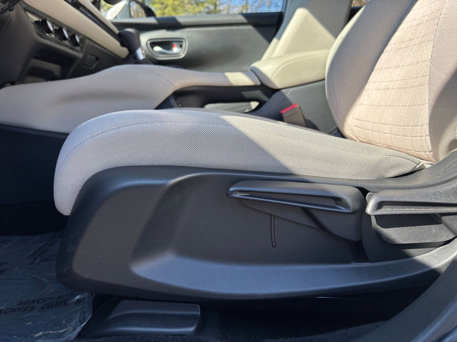 Thumbnail: 2025 Honda HR-V - 27