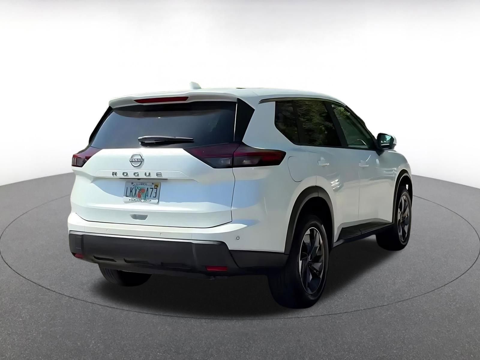 Thumbnail: 2025 Nissan Rogue - 16