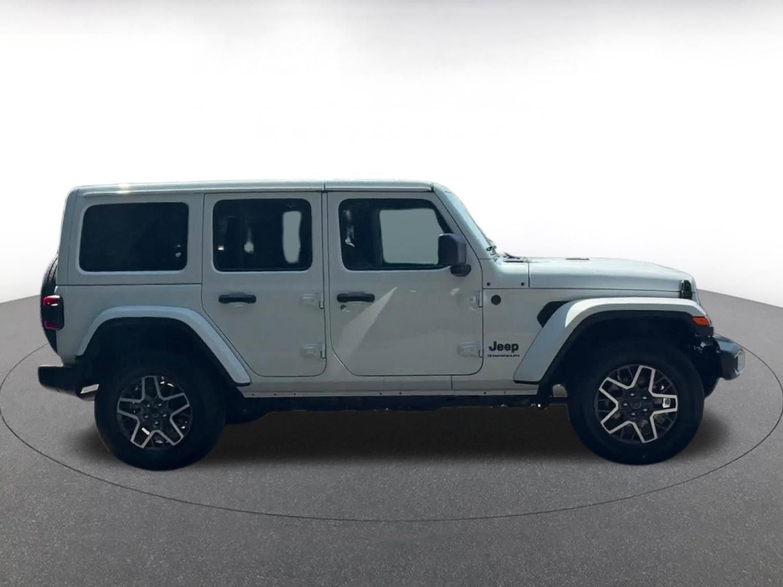 Thumbnail: 2025 Jeep Wrangler - 16