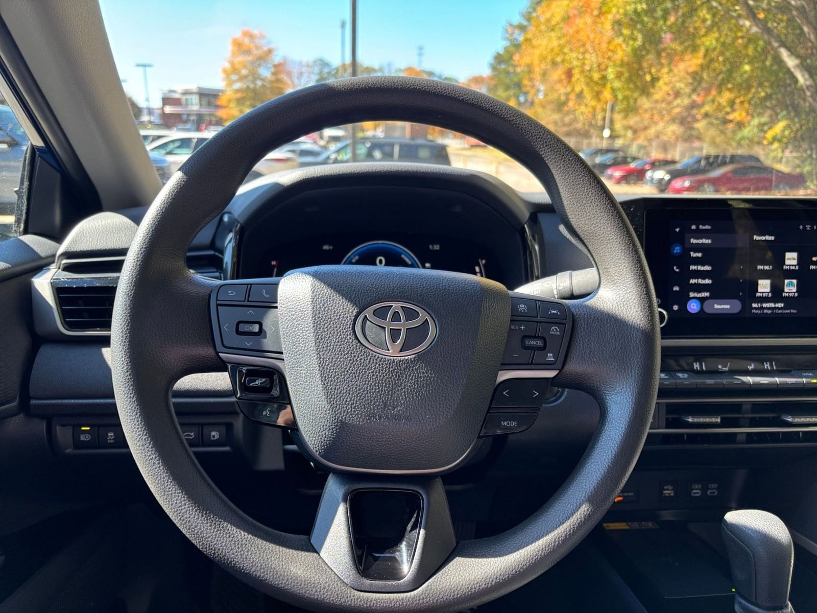 Thumbnail: 2025 Toyota Camry - 28