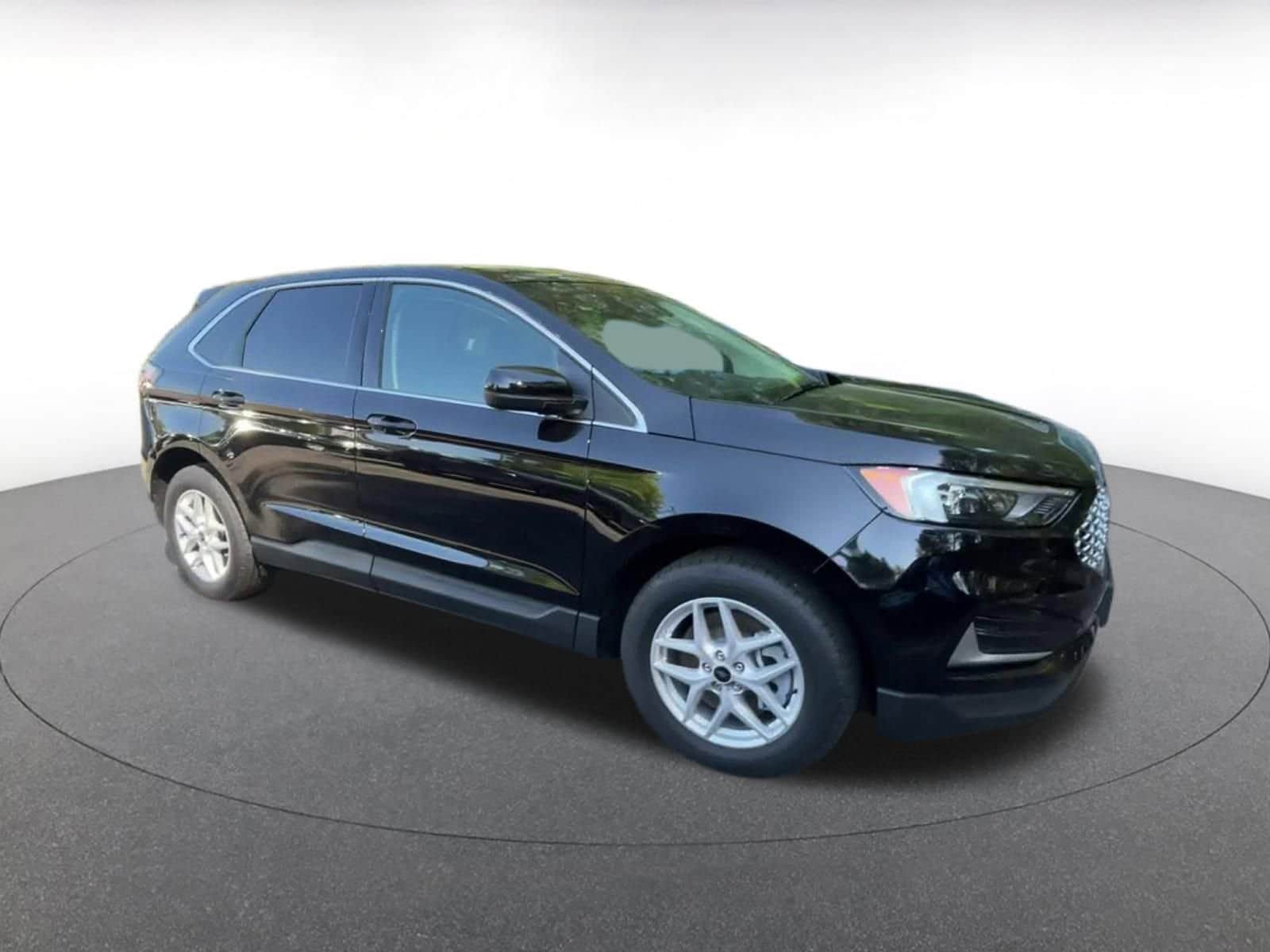Thumbnail: 2024 Ford Edge - 2