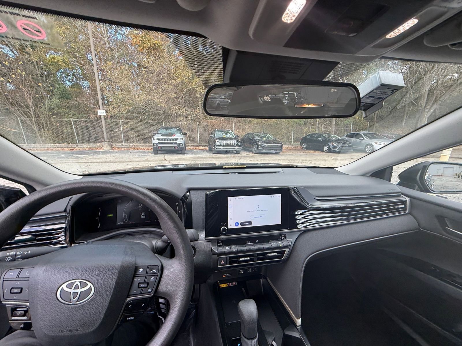 Thumbnail: 2025 Toyota Camry - 33