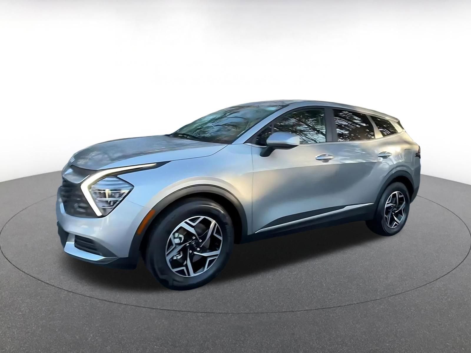 Thumbnail: 2025 Kia Sportage - 8