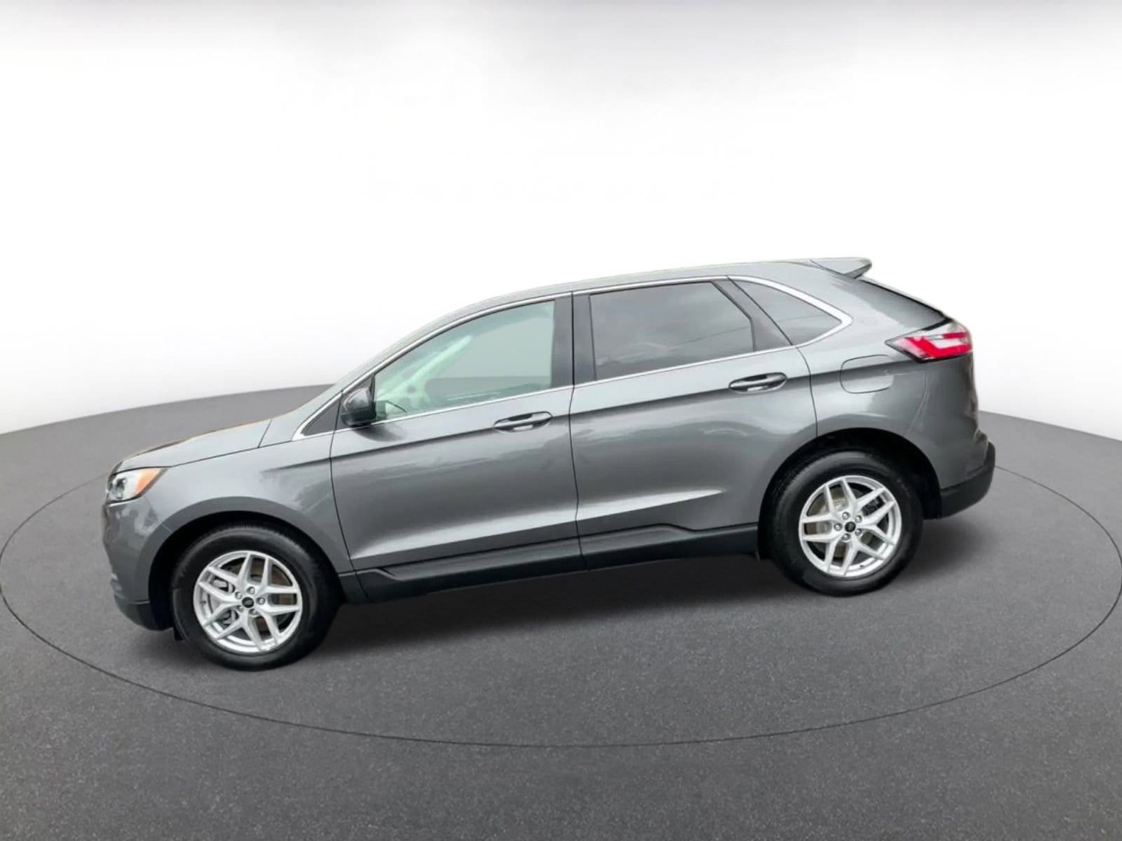 Thumbnail: 2024 Ford Edge - 9