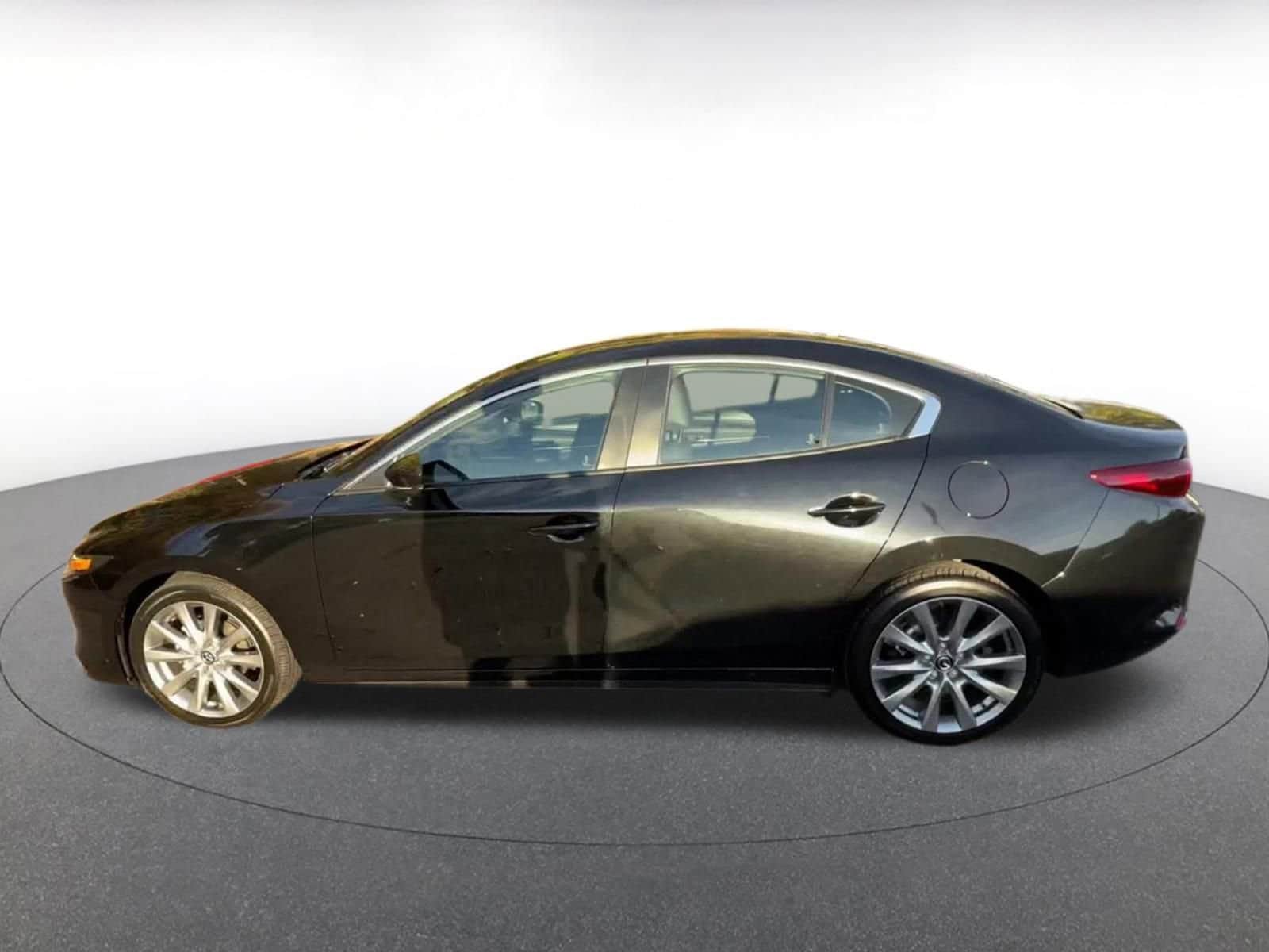 Thumbnail: 2025 Mazda Mazda3 - 9