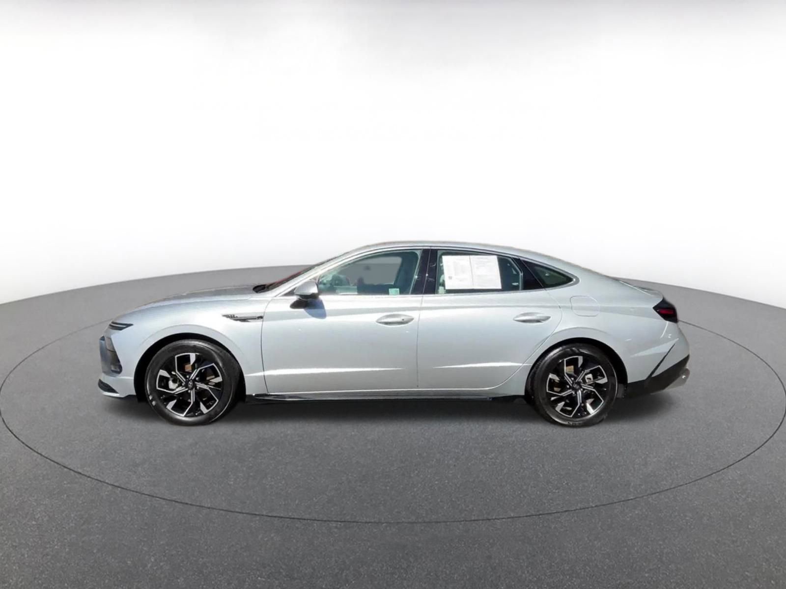 Thumbnail: 2025 Hyundai Sonata - 9