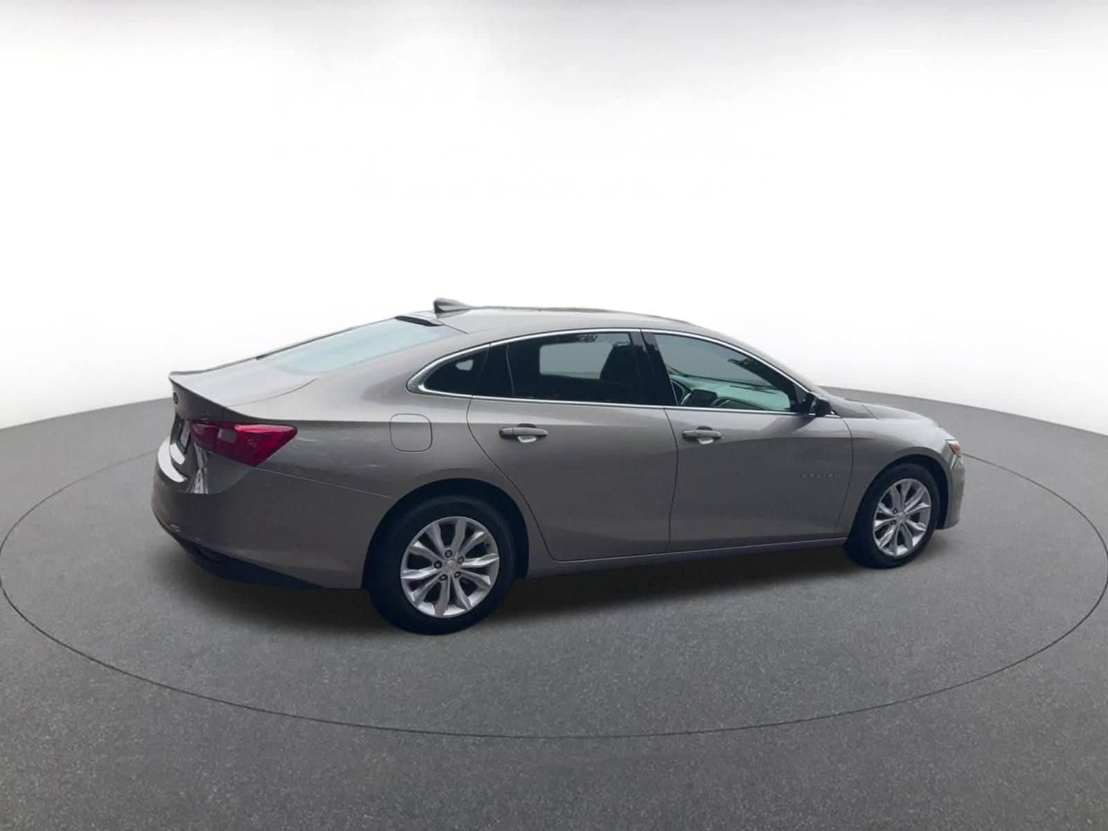 Thumbnail: 2024 Chevrolet Malibu - 15