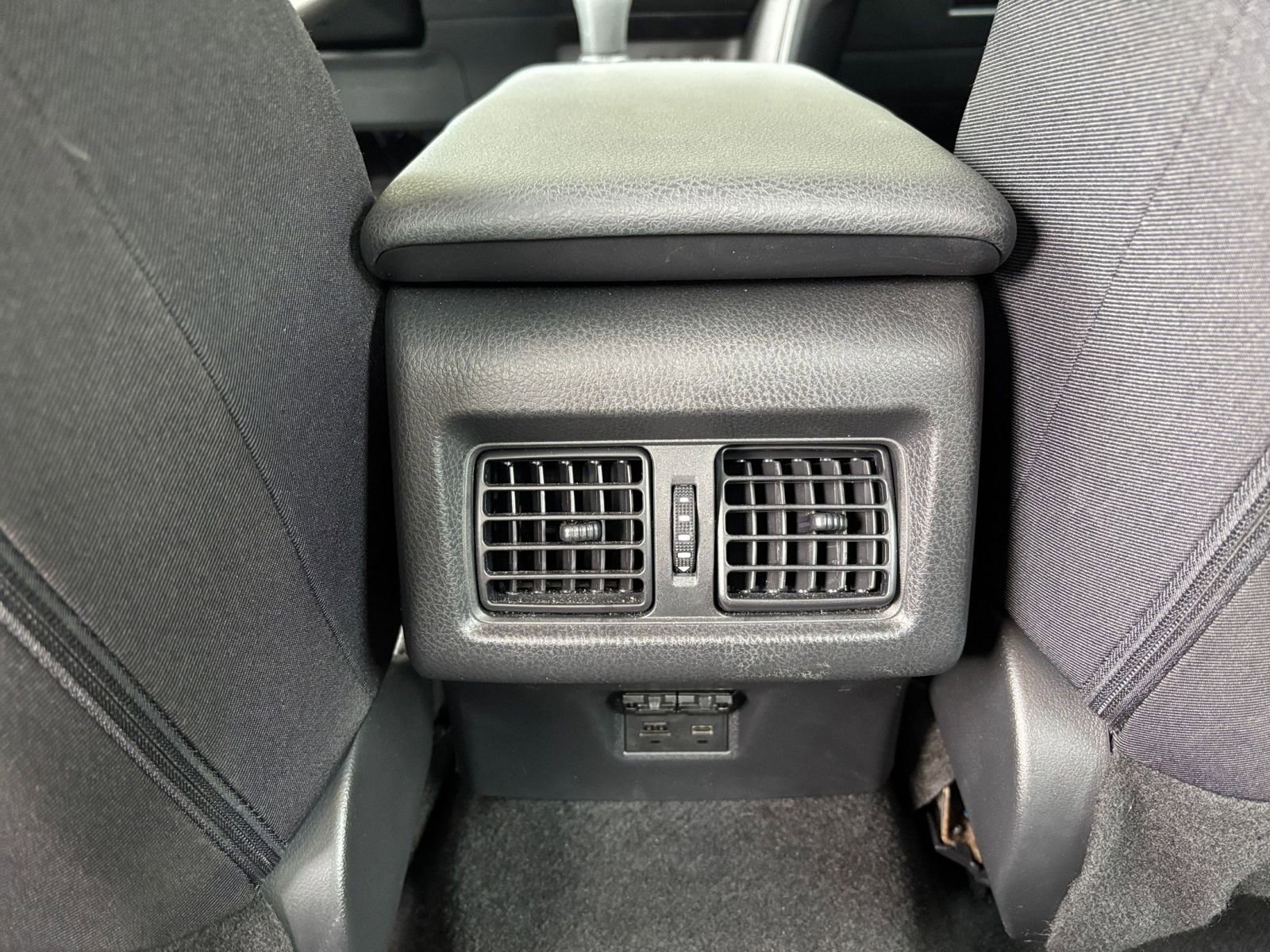 Thumbnail: 2025 Toyota Camry - 24