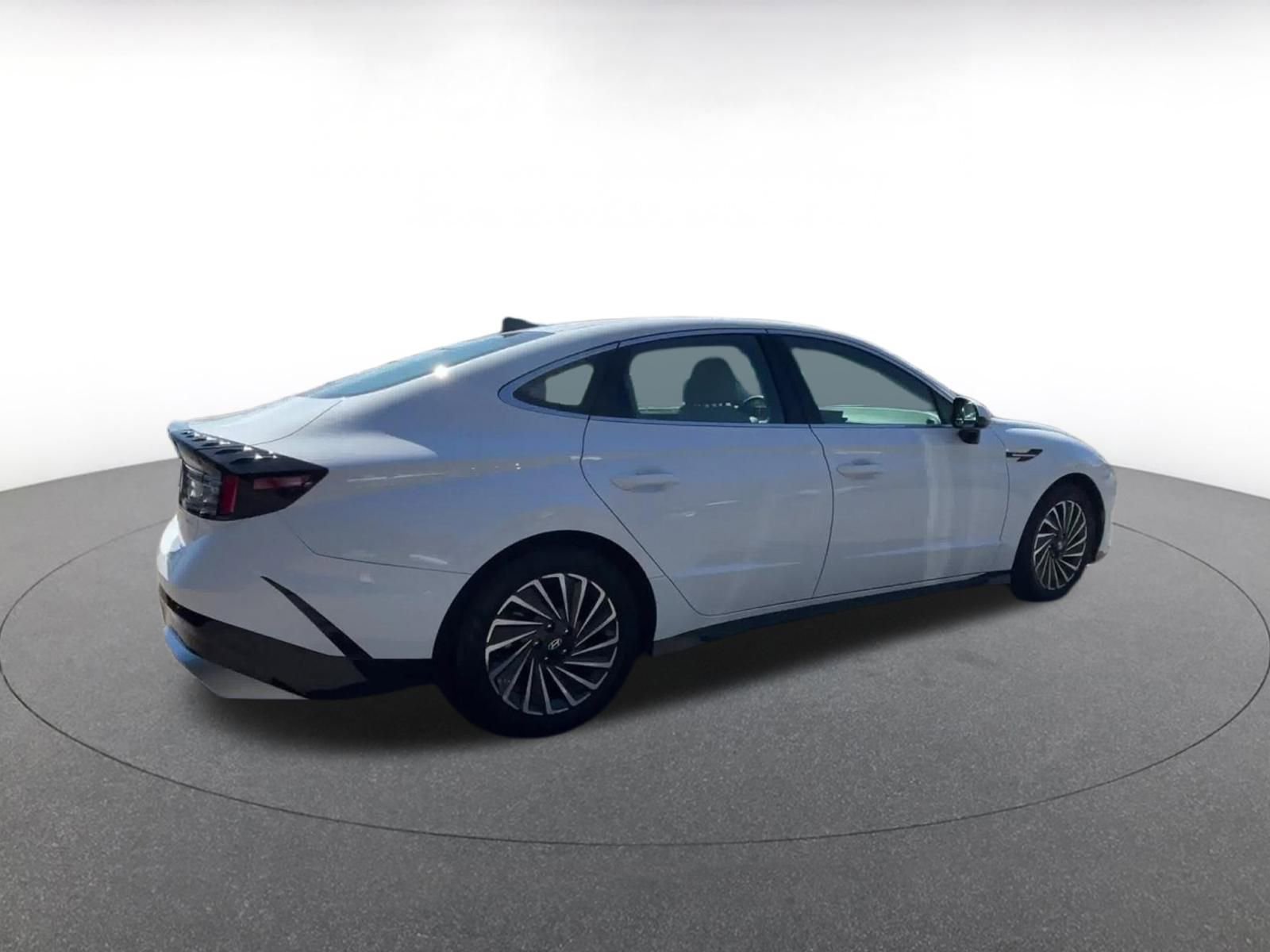 Thumbnail: 2025 Hyundai Sonata - 15