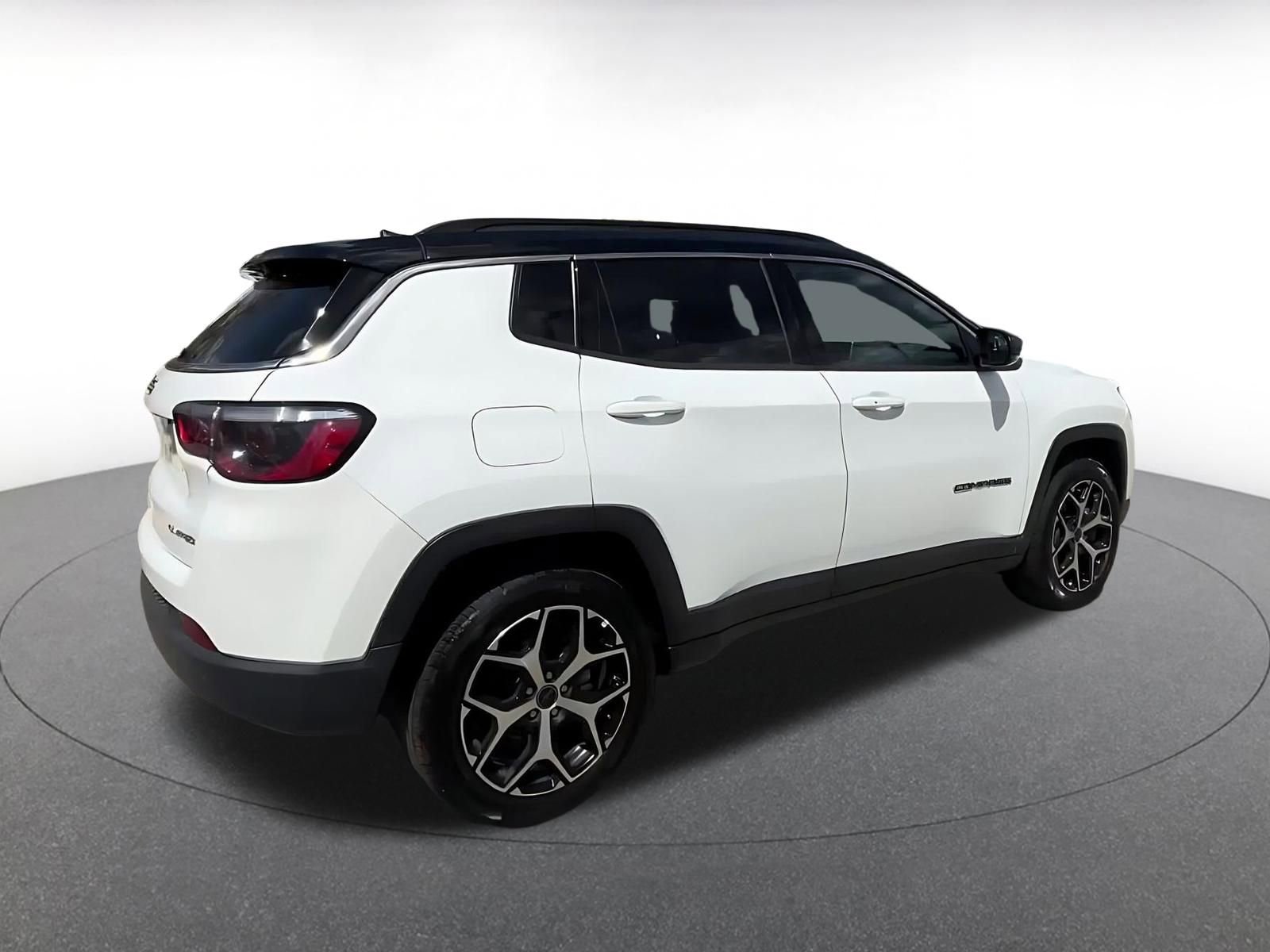 Thumbnail: 2025 Jeep Compass - 15