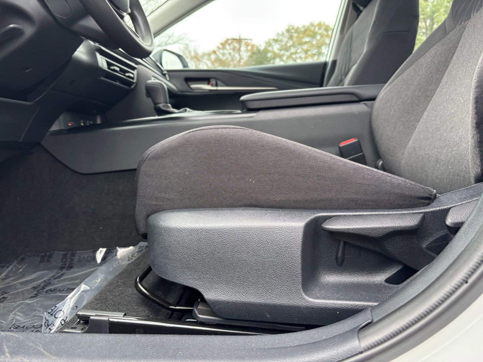 Thumbnail: 2025 Toyota Camry - 27