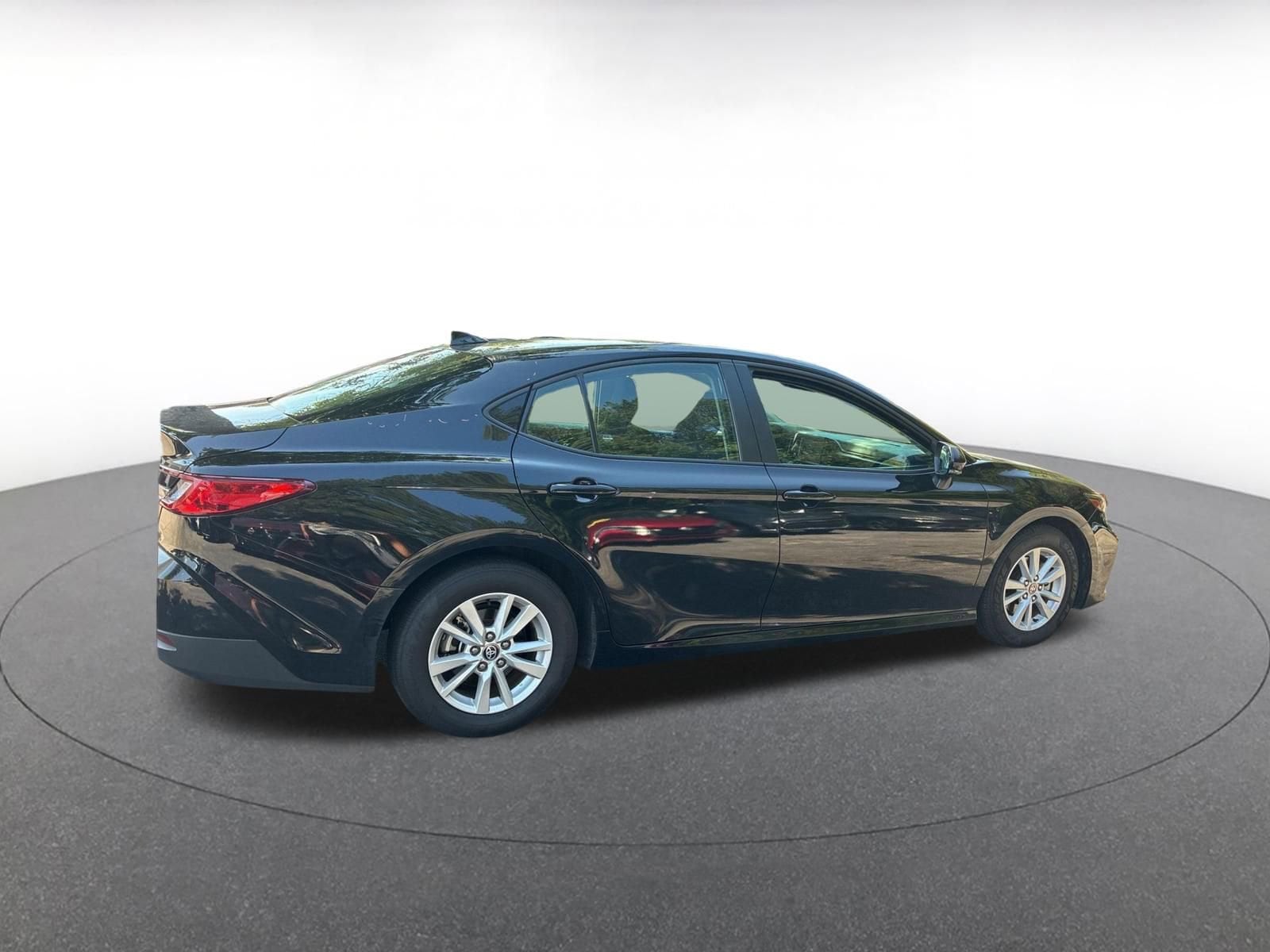 Thumbnail: 2025 Toyota Camry - 3