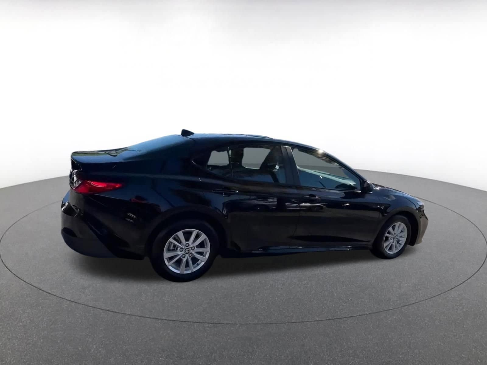 Thumbnail: 2025 Toyota Camry - 14