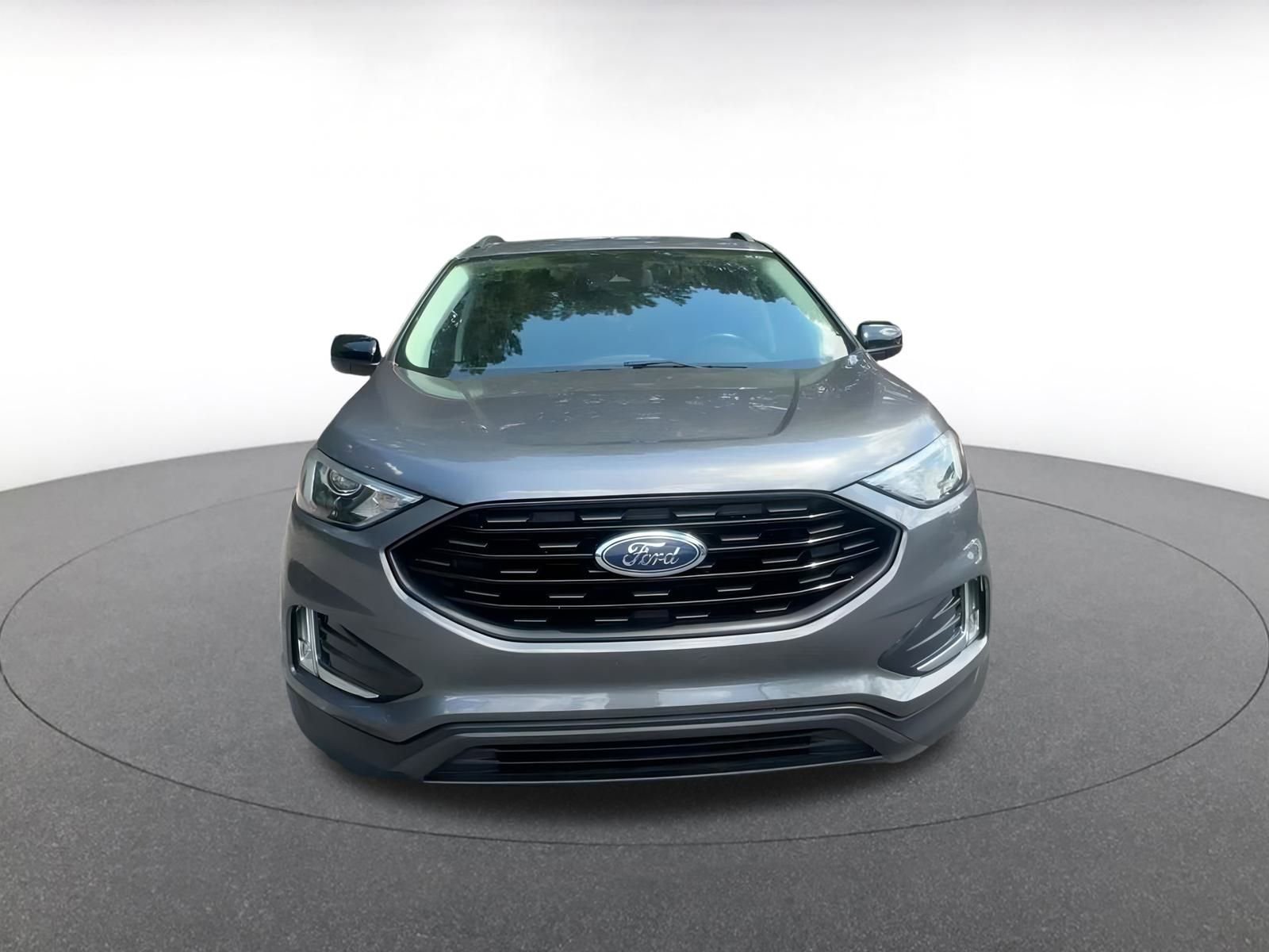 Thumbnail: 2023 Ford Edge - 4