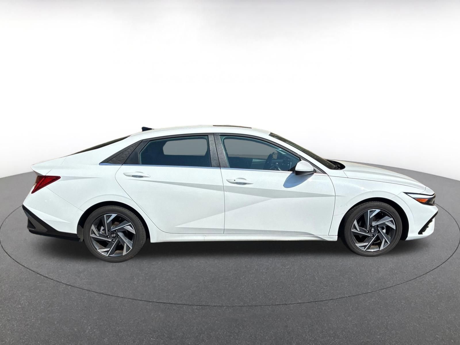 Thumbnail: 2025 Hyundai Elantra - 8