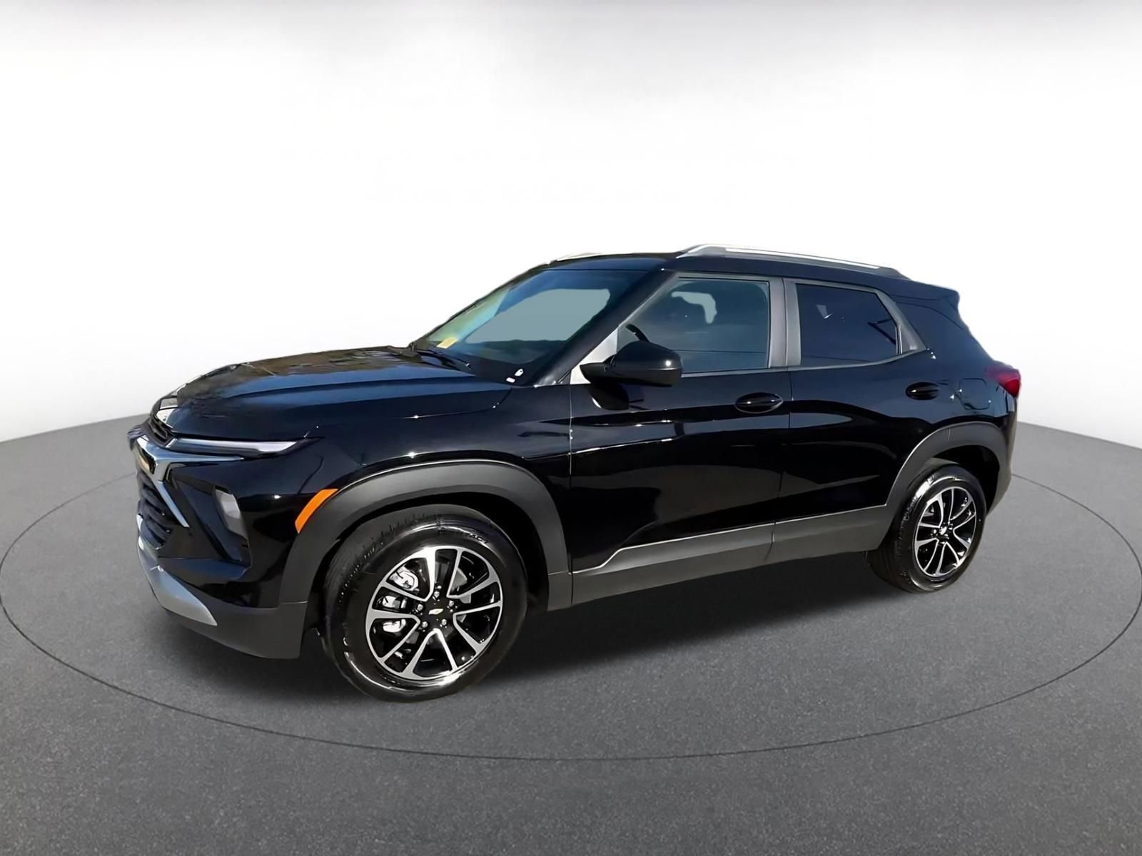 Thumbnail: 2025 Chevrolet TrailBlazer - 8