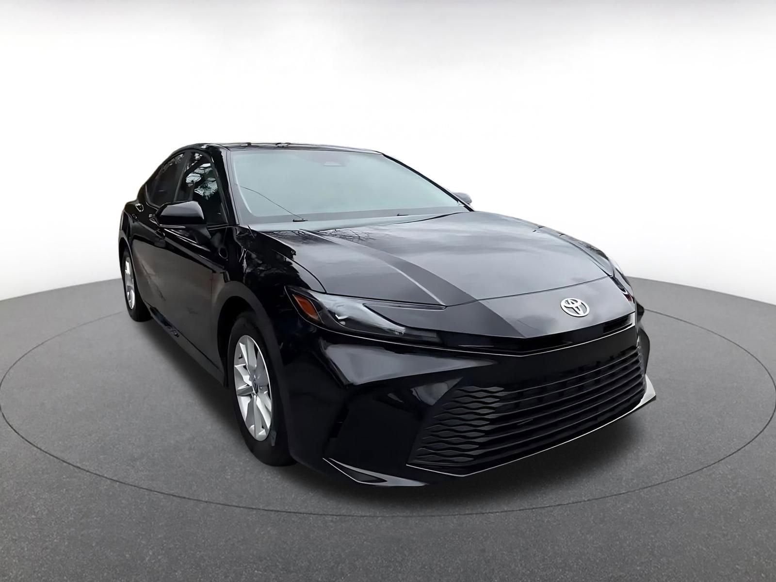 Thumbnail: 2025 Toyota Camry - 3
