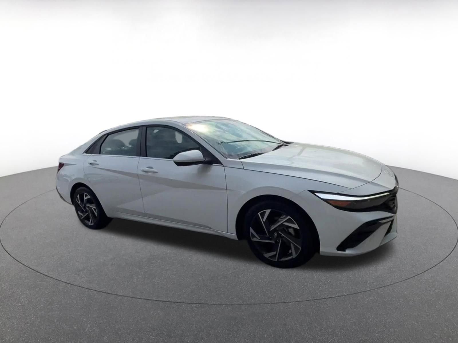Thumbnail: 2025 Hyundai Elantra - 2