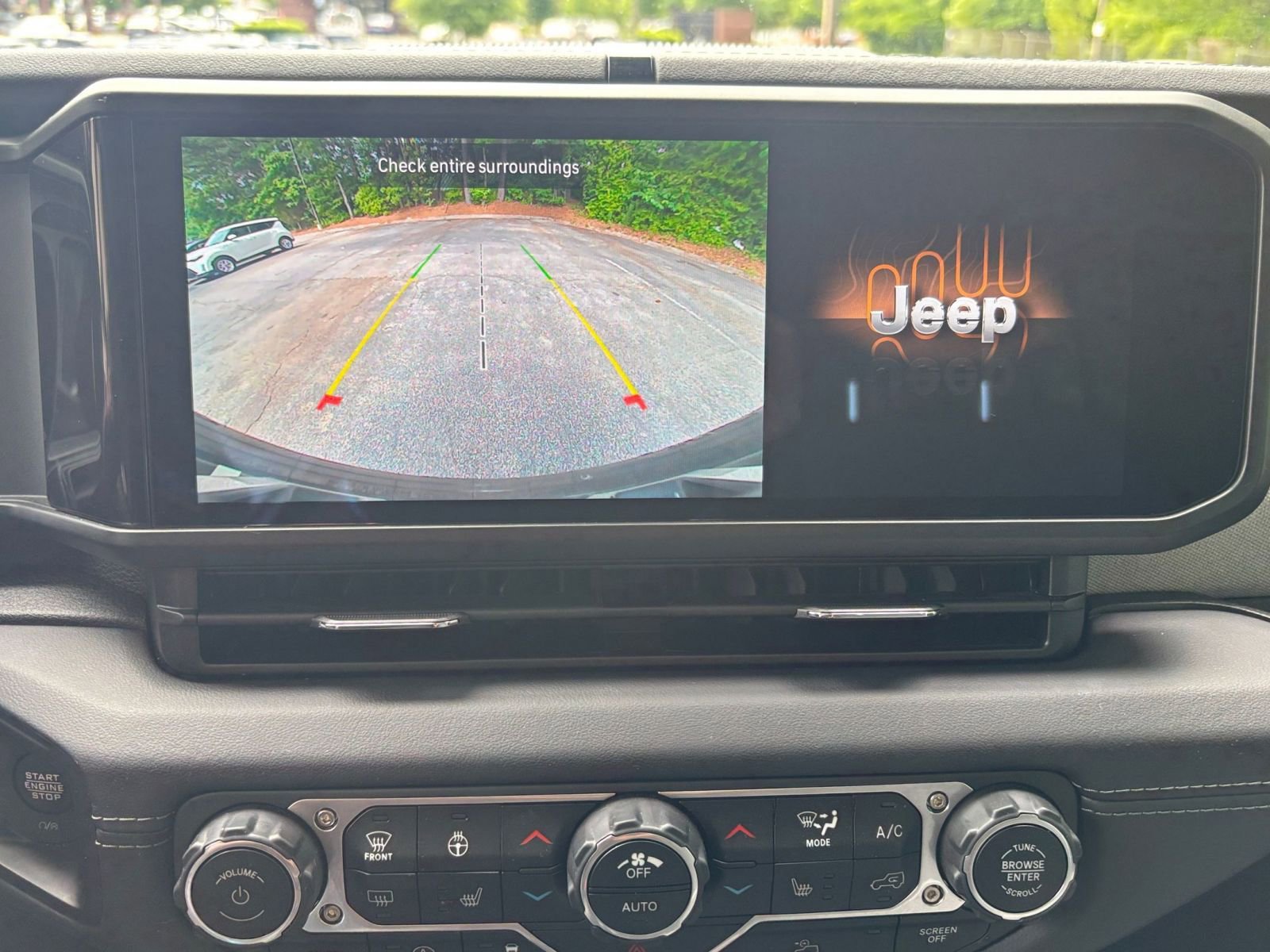 Thumbnail: 2025 Jeep Wrangler - 24