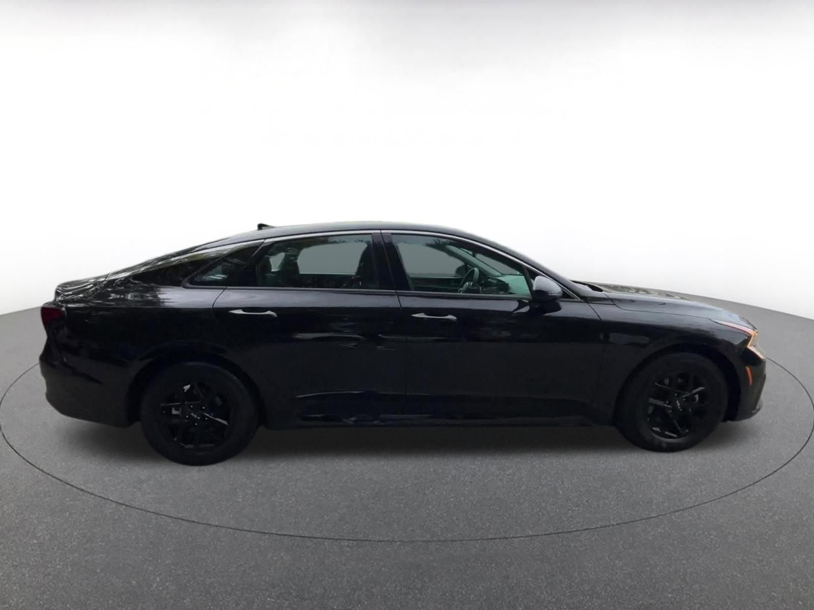 Thumbnail: 2025 Kia K5 - 16