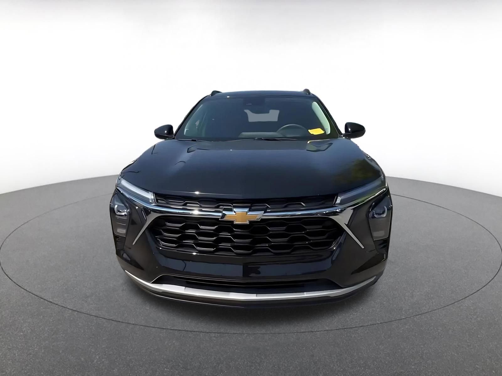 Thumbnail: 2025 Chevrolet Trax - 4