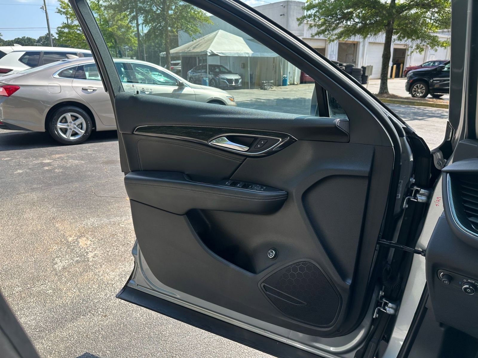 Thumbnail: 2023 Buick Envision - 20