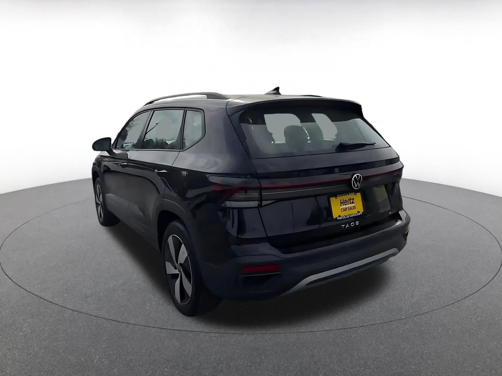 Thumbnail: 2025 Volkswagen Taos - 11