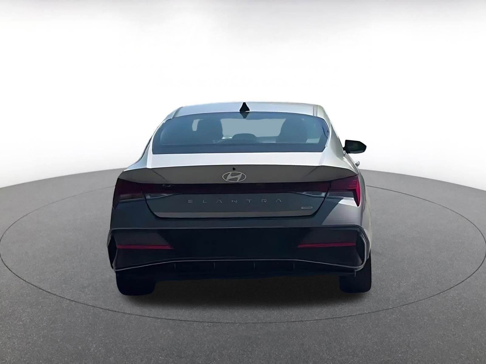 Thumbnail: 2025 Hyundai Elantra - 12