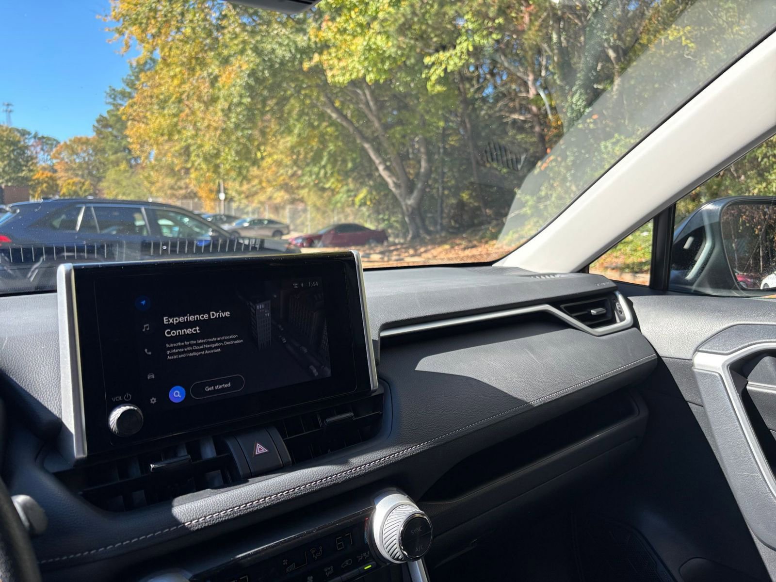 Thumbnail: 2025 Toyota RAV4 - 35