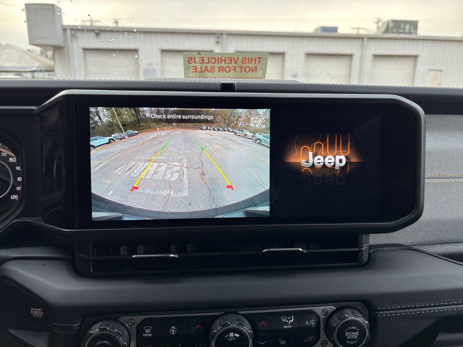 Thumbnail: 2025 Jeep Wrangler - 17