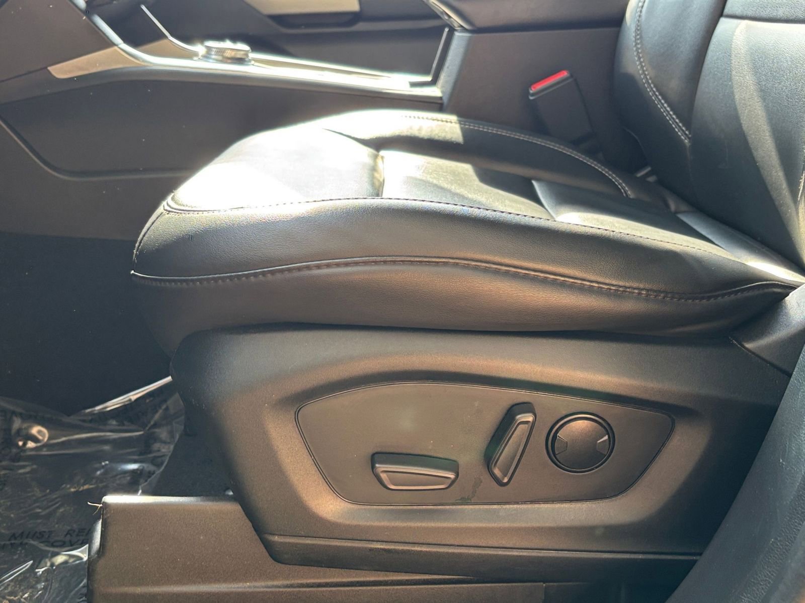 Thumbnail: 2024 Ford Explorer - 29