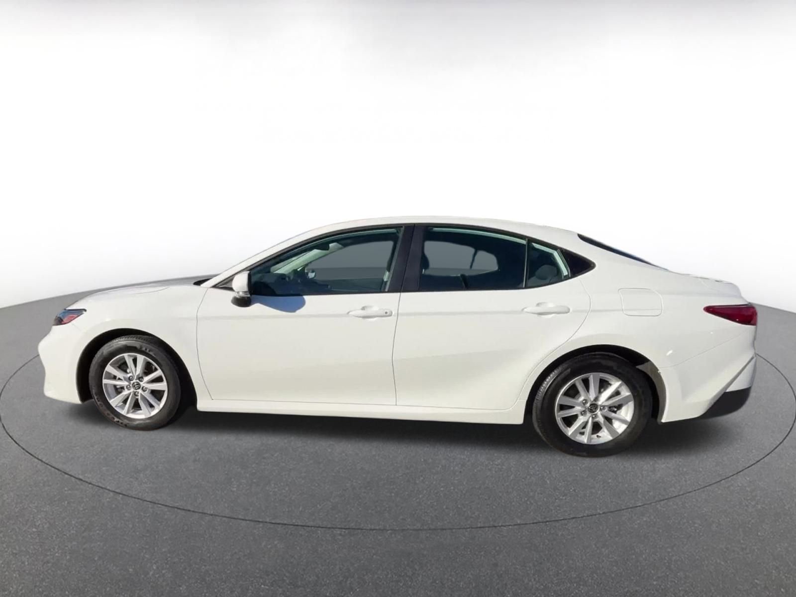 Thumbnail: 2025 Toyota Camry - 9