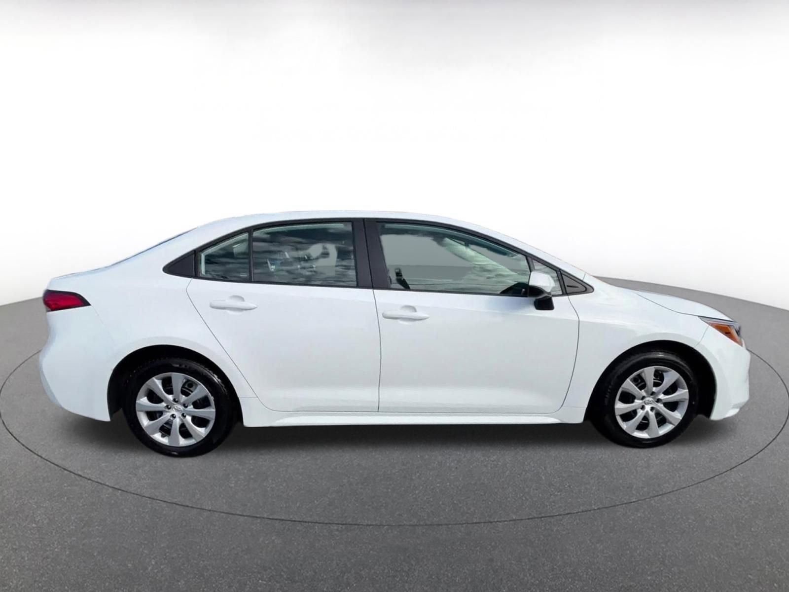 Thumbnail: 2025 Toyota Corolla - 16