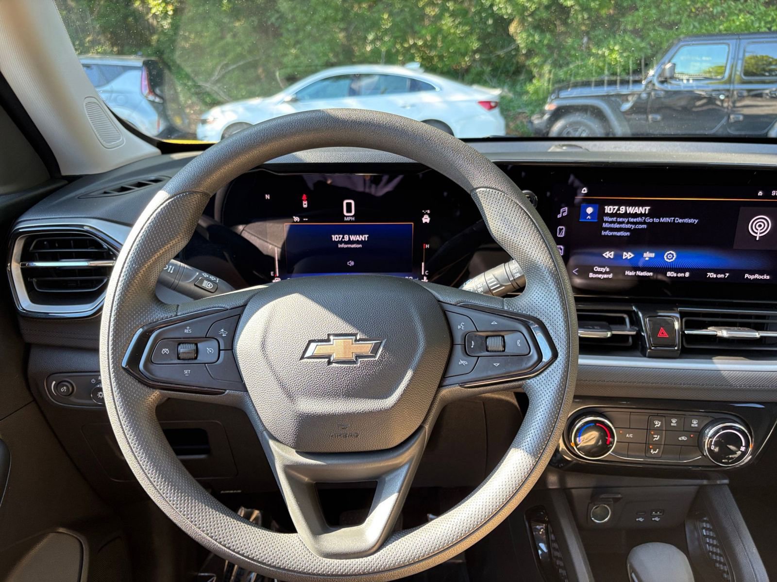 Thumbnail: 2025 Chevrolet TrailBlazer - 28