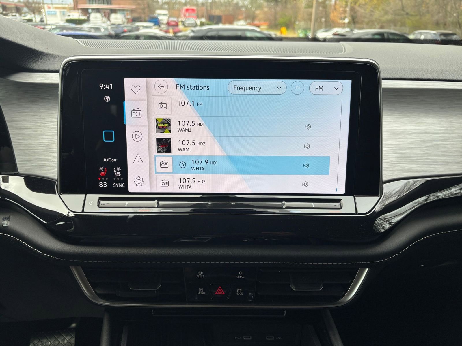 Thumbnail: 2025 Volkswagen Atlas - 17