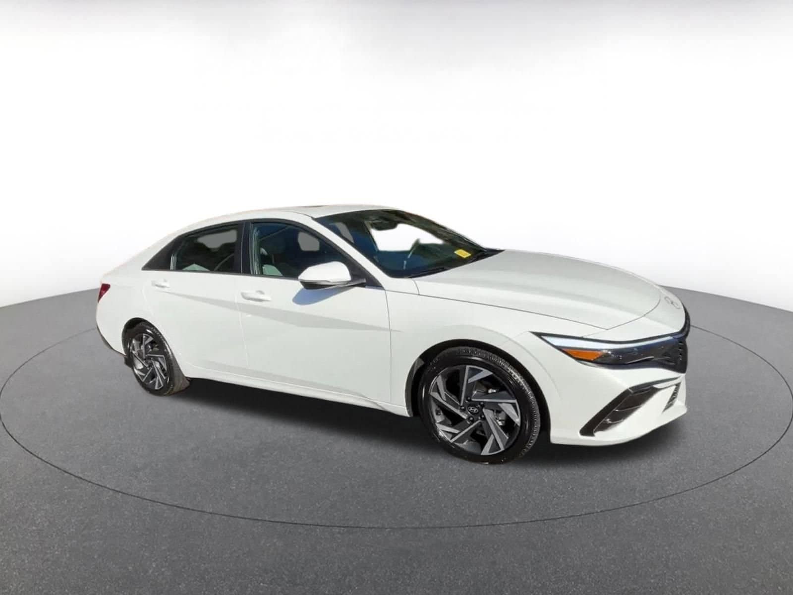 Thumbnail: 2025 Hyundai Elantra - 2