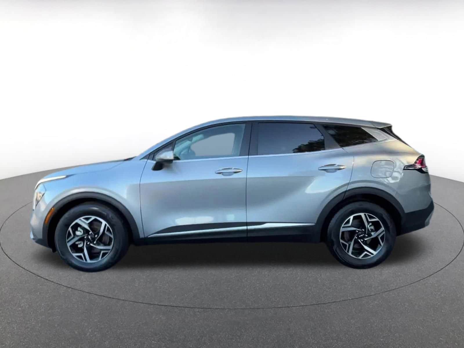 Thumbnail: 2025 Kia Sportage - 9