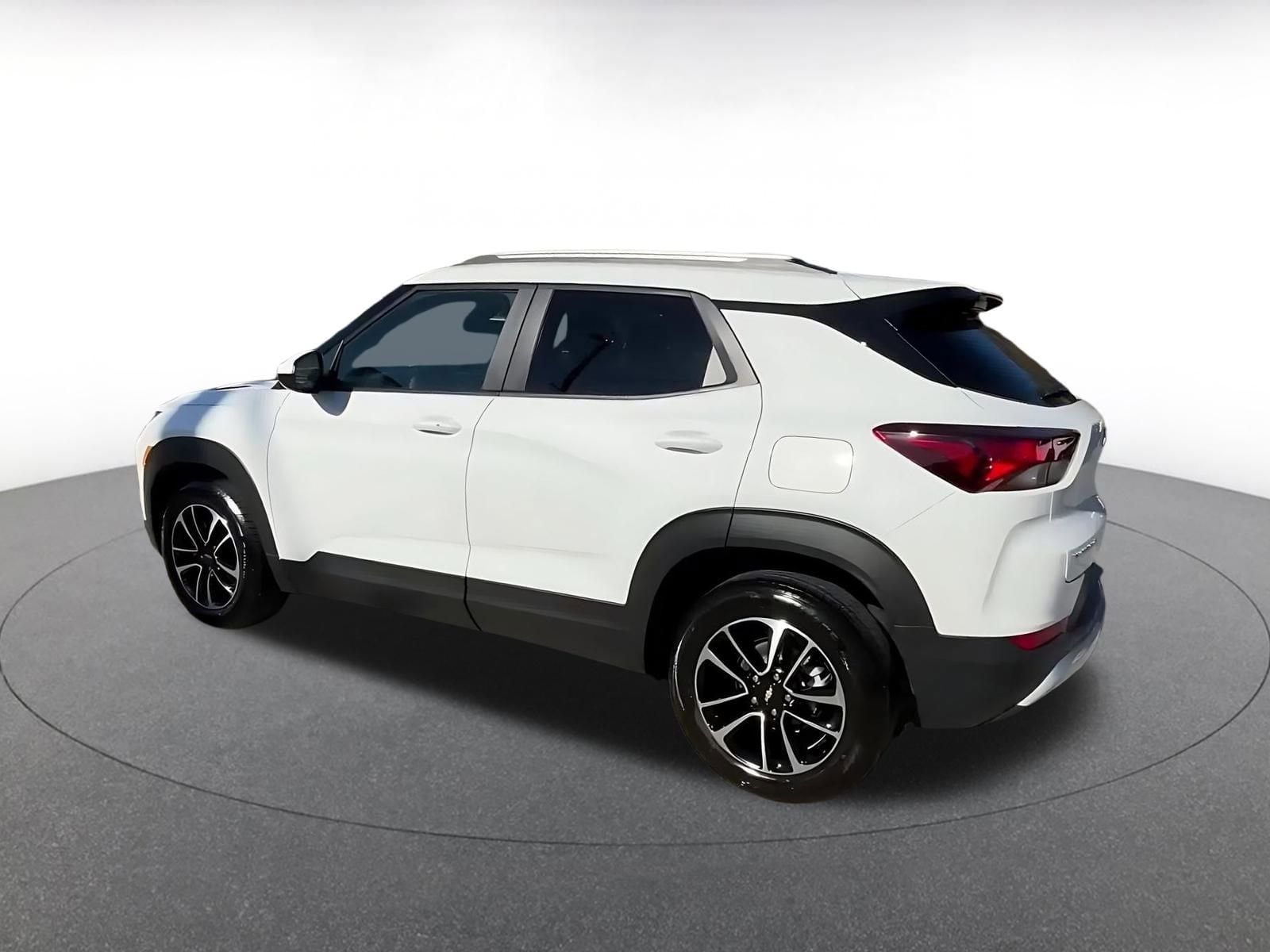 Thumbnail: 2025 Chevrolet TrailBlazer - 10