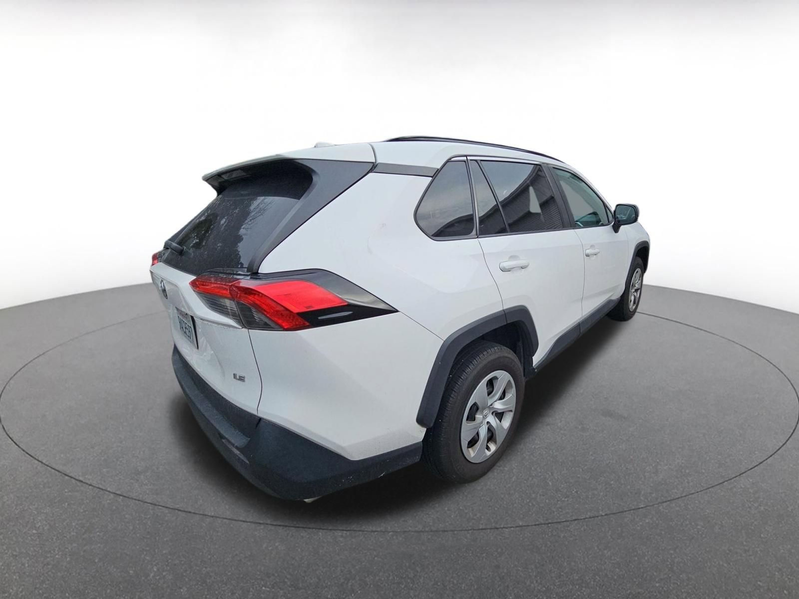 Thumbnail: 2021 Toyota RAV4 - 7