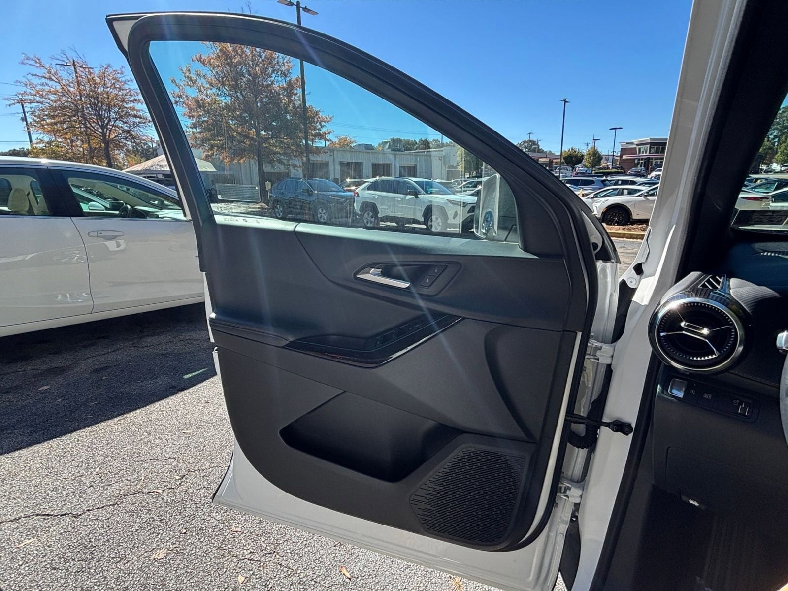 Thumbnail: 2025 Chevrolet Equinox - 20