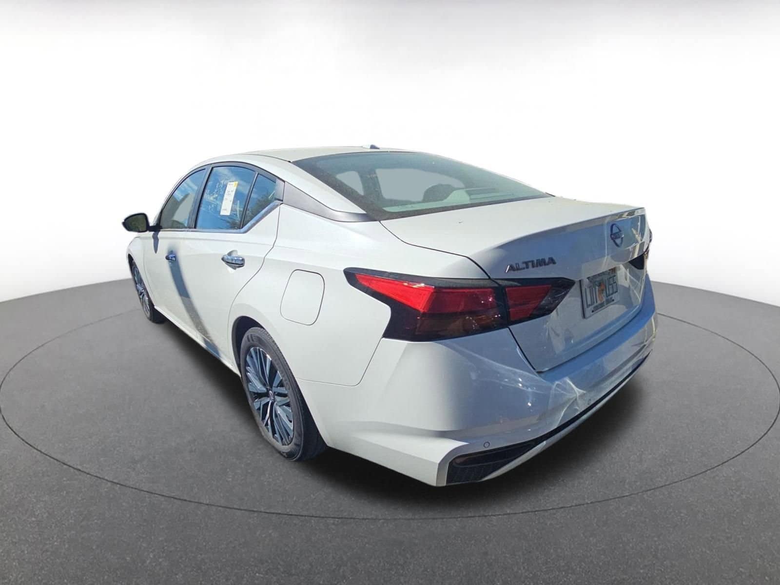 Thumbnail: 2025 Nissan Altima - 4