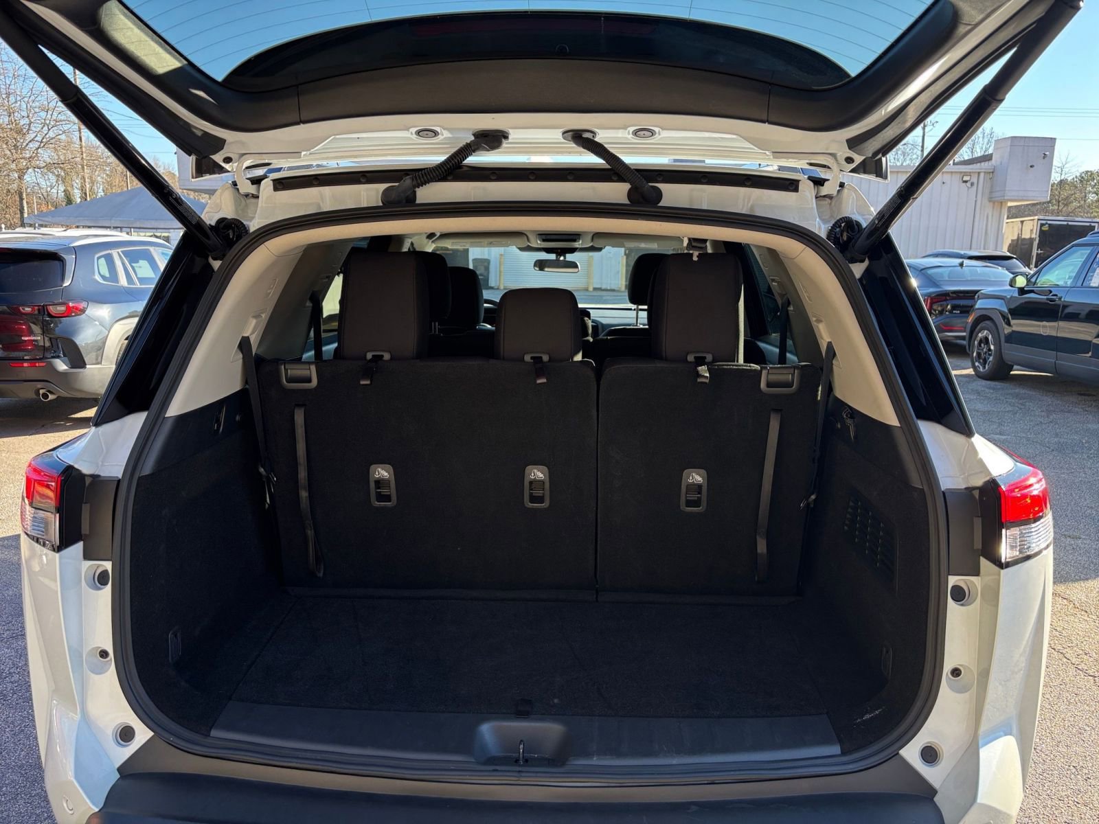 Thumbnail: 2025 Nissan Pathfinder - 32