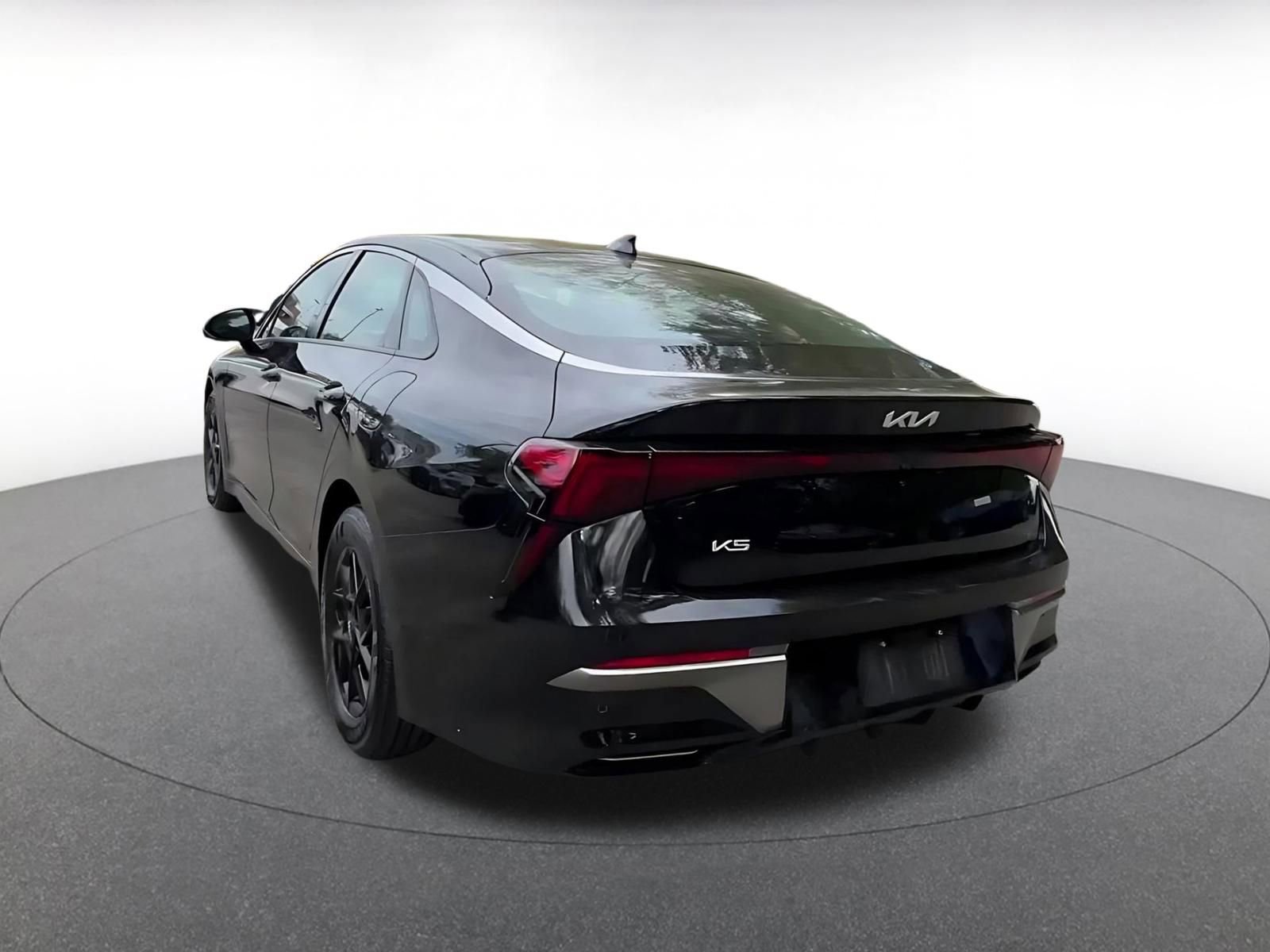 Thumbnail: 2025 Kia K5 - 11