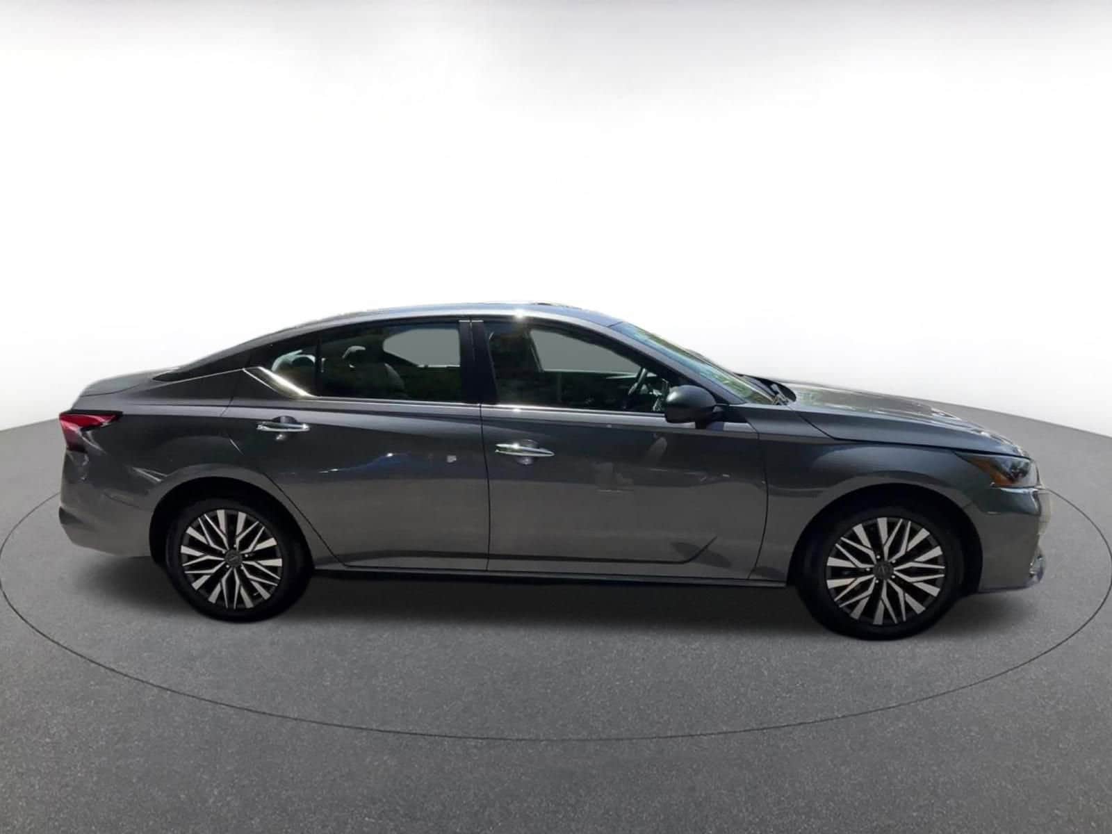 Thumbnail: 2025 Nissan Altima - 16
